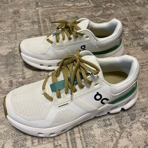 On Running Cloudrunner 2 womens White and Green Sneakers